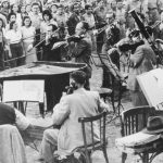 Leonard Bernstein a Izraelská filharmonie (zdroj The Museum of Jewish Heritage New York)